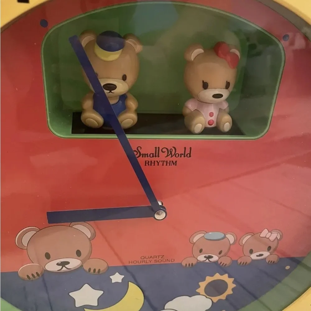 Rhythm Small World Clock Plays Disney Tunes Dancing Bears Big 14.5